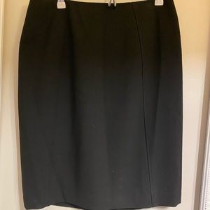 Classic halogen pencil skirt